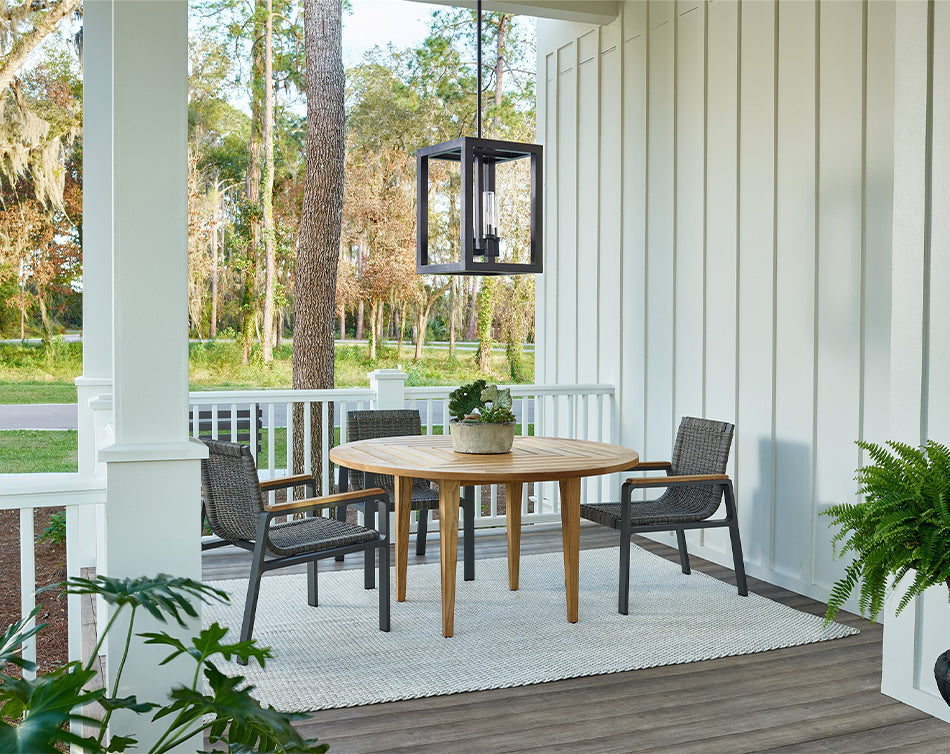 Universal Furniture- Coastal Living Outdoor Chesapeake Round Dining Table U012650A